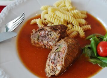 Rinderrouladen in Soße.